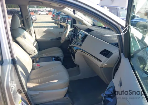 2012 Toyota Sienna Le V6 8 Passenger из США, поврежденный, VIN 5TDKK3DCXCS222748